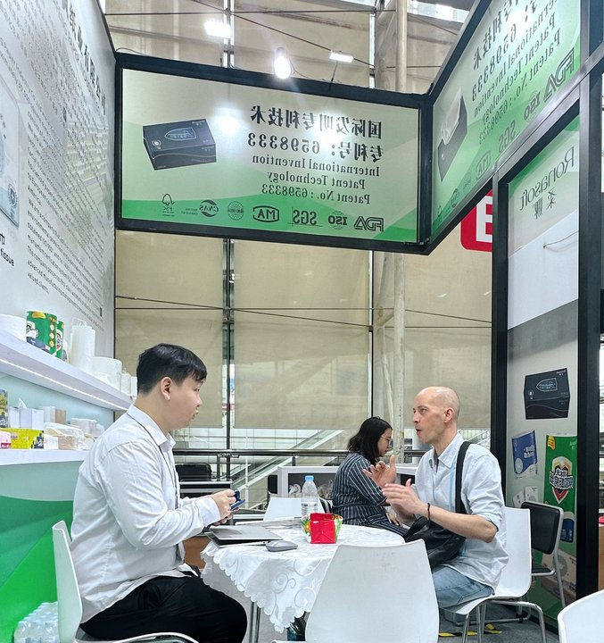 อุตสาหกรรมกระดาษ Jiangmen Yafeng ส่องแสงที่ 137th Canton Fair